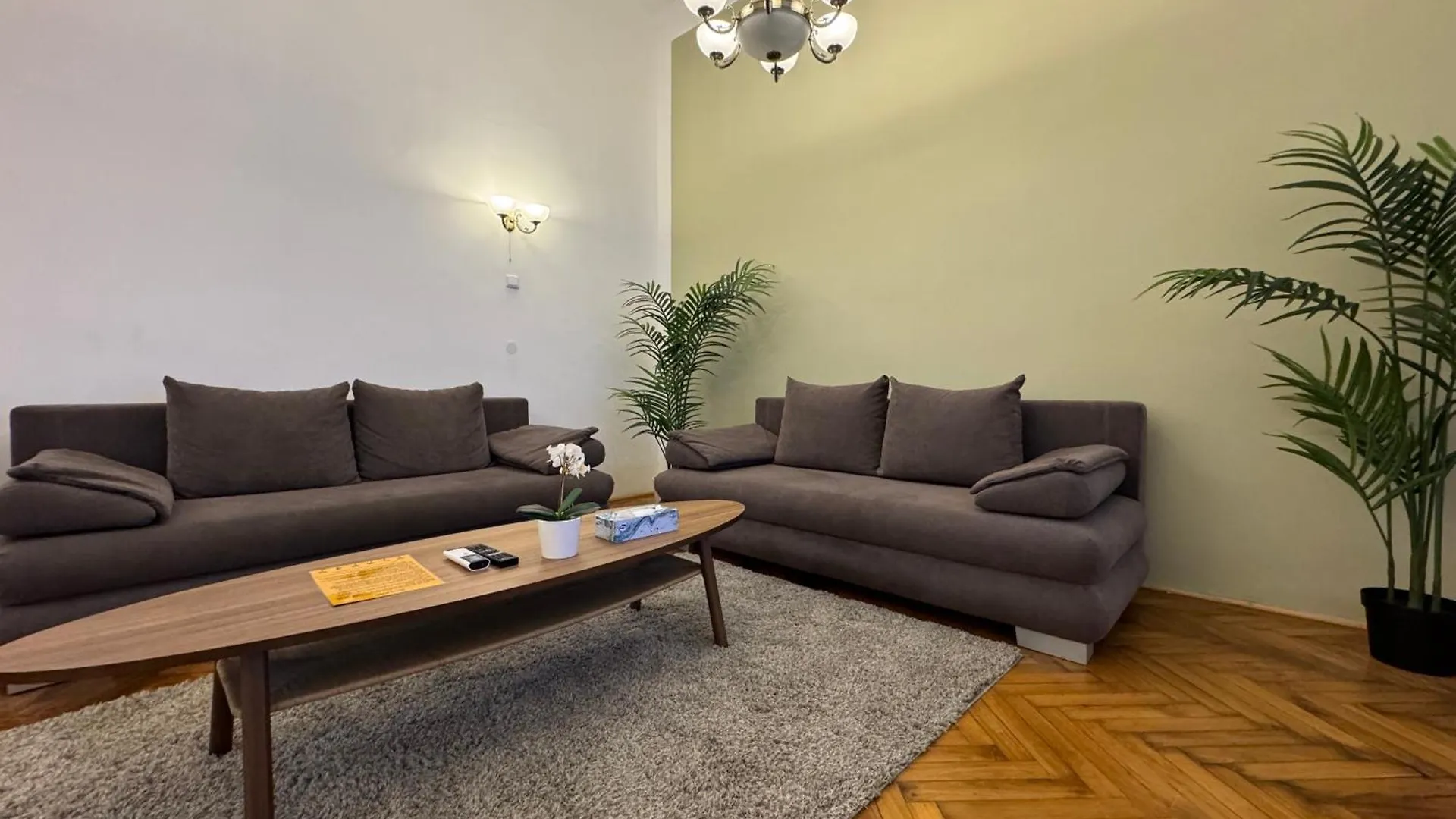 Exceptional Apartment In City Center Budapest
